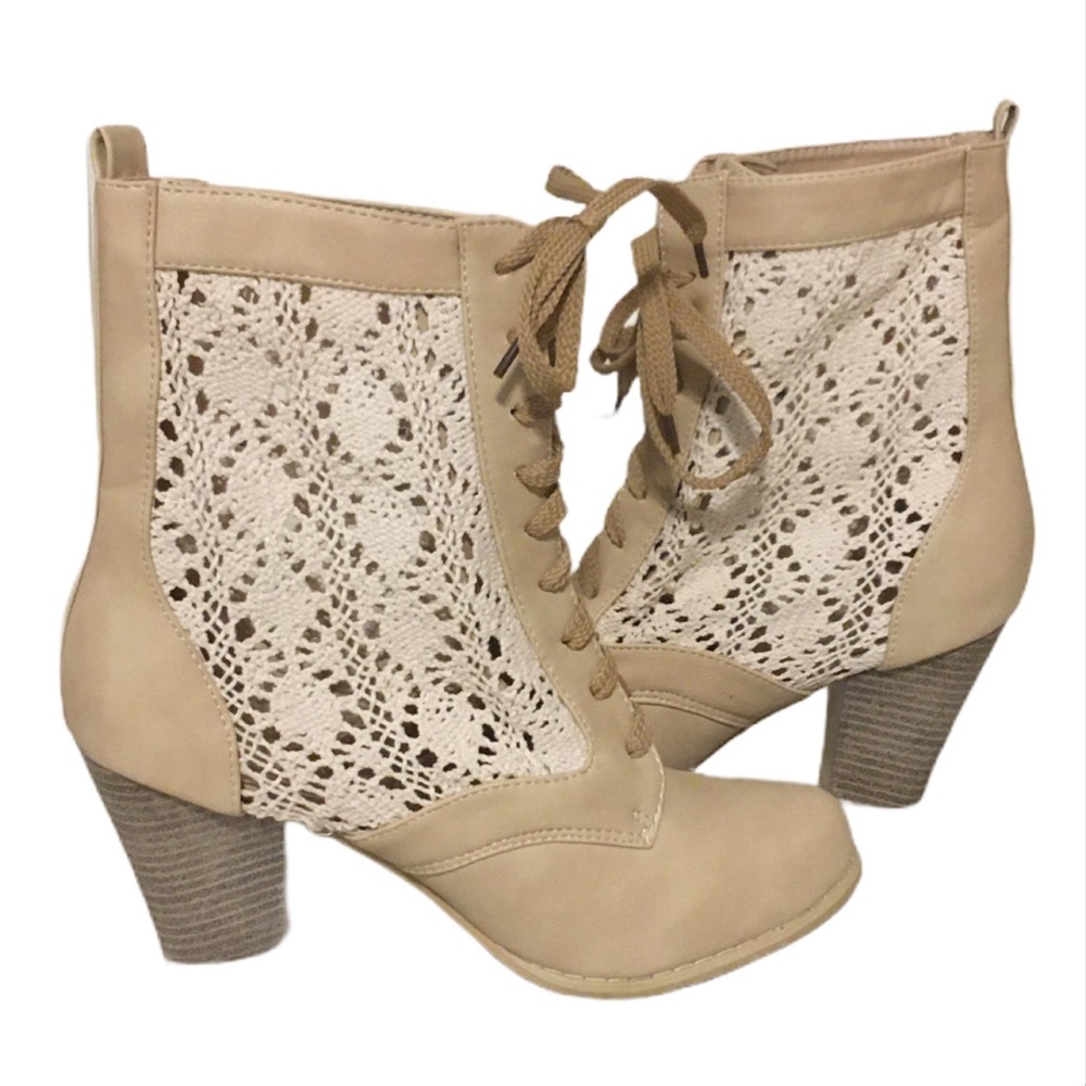 New Chase & Chloe Heel Booties Shoes Beige Size 8